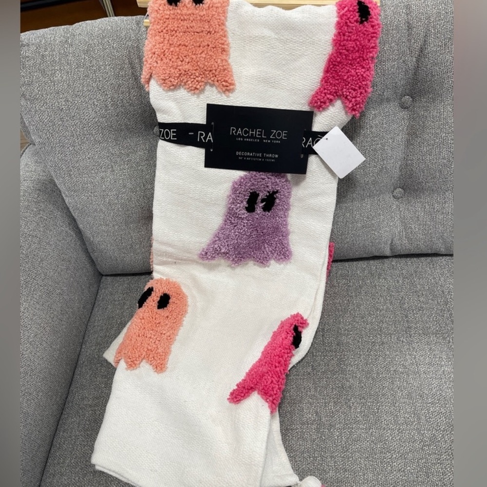 Viral Rachel Zoe halloween Pink & Purple Ghost Blanket NWT